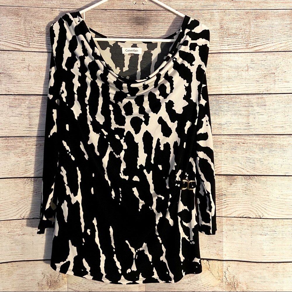 Calvin Klein black and white blouse women’s size M